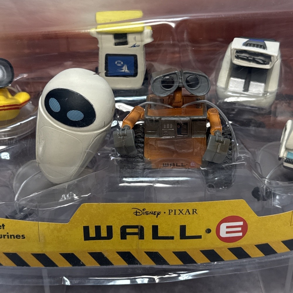 Disney Pixar WALL E Figurine Playset Disney Store Set Of 6 New in Box (Dented) - Picture 2 of 15
